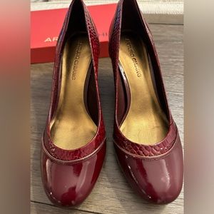 Arturo Chiang AT—OLAN Heels - Size 8M - NWT